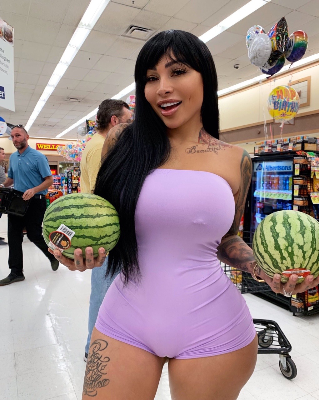kimuratetsuya:  brittanya razavi  Too damn fine 💯 🌹🌹 🌹🌹 🌹🌹 🌹🌹