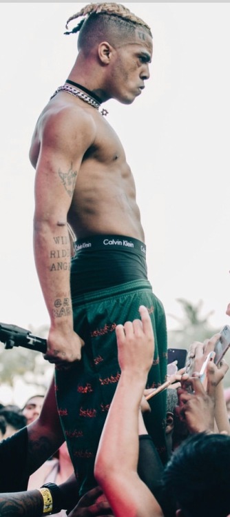 gottabefamous:  Xxxtentacion