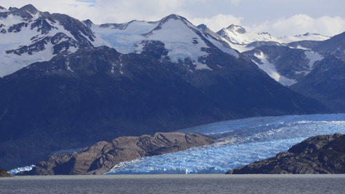 geologicaltravels:2016: Lago Grey and eponymous glacier