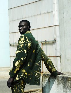 hombre-hombre:  Fernando Cabral by Julia