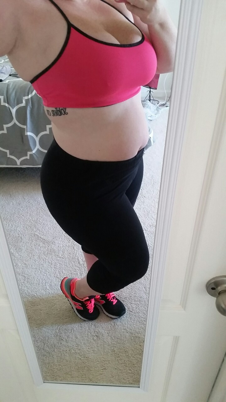 bbwsrock:  weliketoplay7384:  Workout gear request!! ;) enjoy loves, xoxo       (via