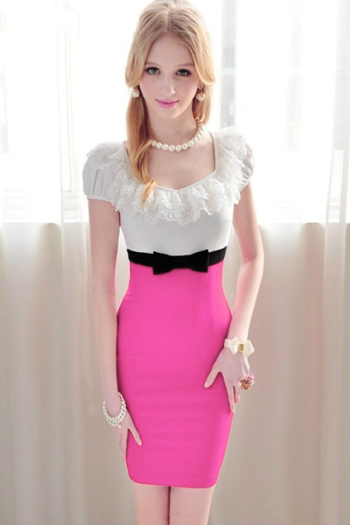 sissymelissa03:  Everything looks better in PINK! :) Love this dress when the color is so pretty and feminine!