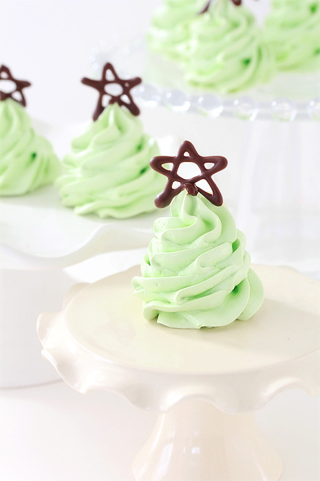 Porn fullcravings:  Christmas Tree Meringue Cookies photos