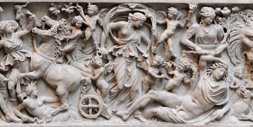 lionofchaeronea:Selene, goddess of the moon, and her mortal lover Endymion.  Roman marble sarcophagus, artist unknown; 3