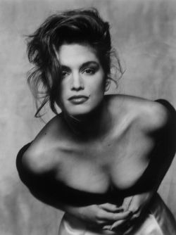 real-dreamed-longed4:  Cindy Crawford via