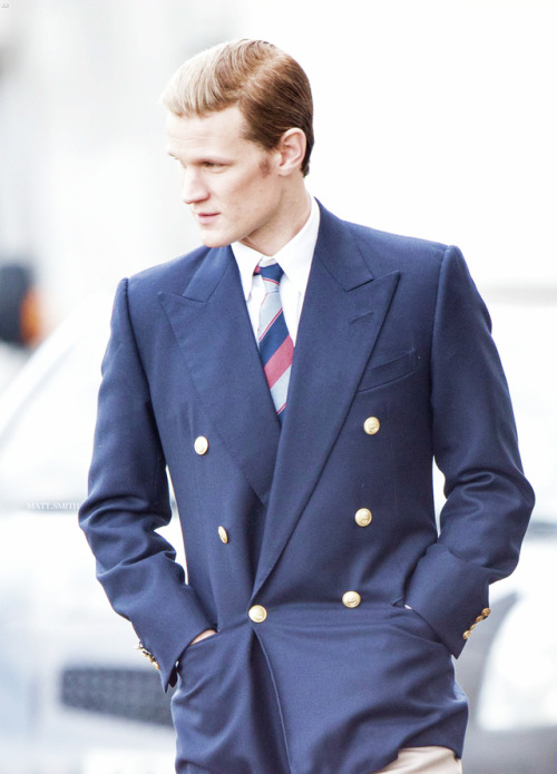 elementaryitsbiggerontheinside:Matt Smith filming Series 2 of The Crown at the University of Greenwi