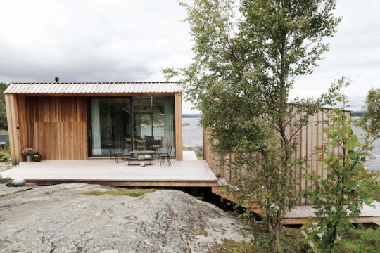 prefabnsmallhomes:  Lillviken House, Nedre Lillviken, Sweden by Trigueiros Architecture  @empoweredinnocence 