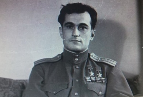 oh my GOD amet-han sultan was SO HANDSOME fuck man i can’t handle this