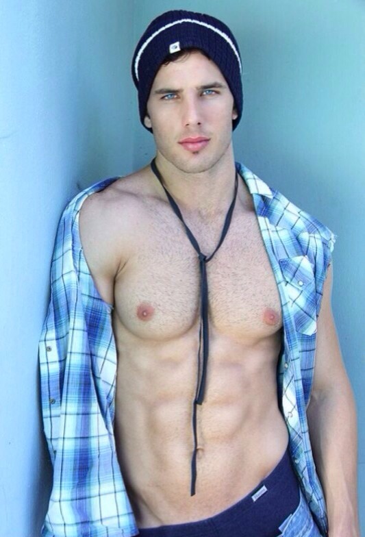 hottttestgaypics:  .