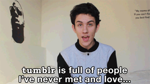 solelyauthentic:  phattygirls:  TUMBLR VS FACEBOOK!  Perfect
