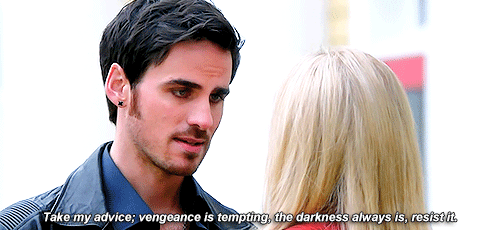 once-upon-a-captain-swan:Killian using his past to make sure Emma stays in her right path (◕‿◕✿)