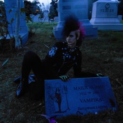 motherofmercy:  Visiting Vampira last winter.