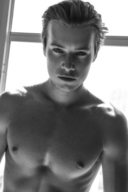 handsomemales:  jake cassar by jake senfeld