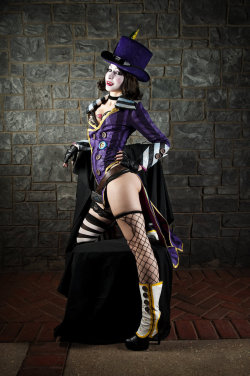 hottestcosplayer:  For the hottest cosplayers