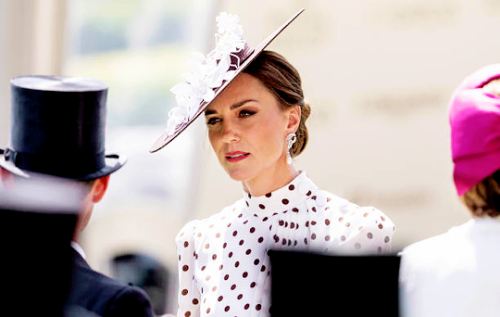 theroyalsandi: The Duchess of Cambridge attends the fourth day of Royal Ascot at Ascot Racecourse | 