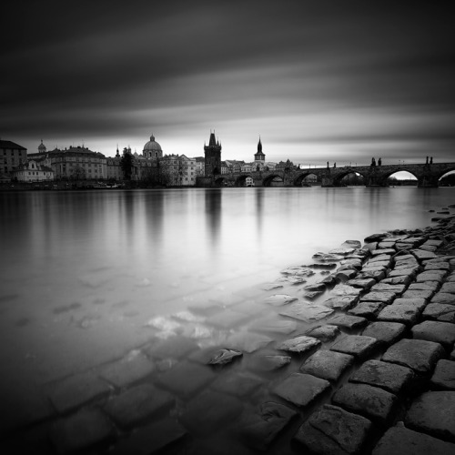 beautifulgreyscale: Source Prague