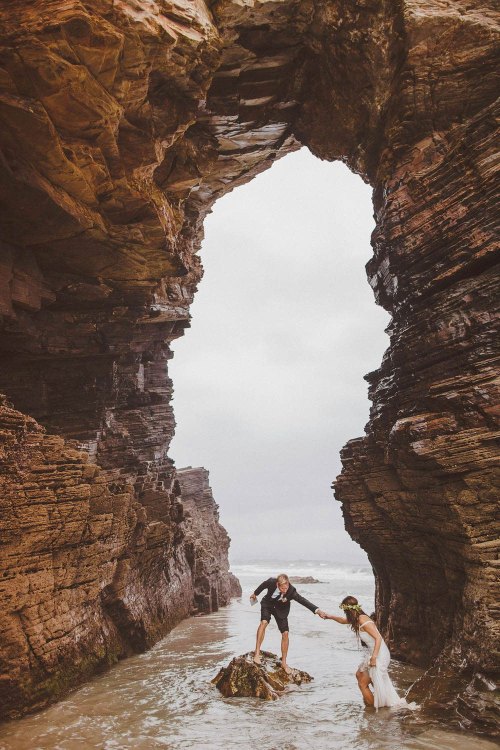 bobbycaputo:    23 Wedding Portraits in Unforgettable Landscapes Around the World  