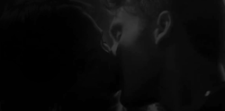 steos:                                                        Theo Raeken   Kissing