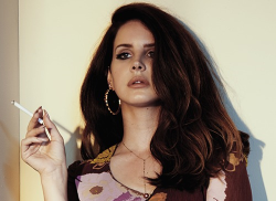 born to adore Lana Del Rey