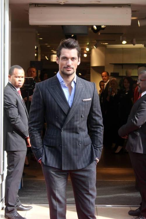 djgandyargentinafans:  David Gandy & M&S “Gandy for Autograph” launch and meet & greet; Paris 25 sept.2014 || Shop online “Gandy for Autograph” here » bit.ly/XJioQE  snazzy