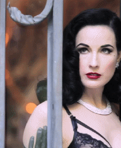 margadita:  Von Follies by Dita Von Teese // Valentine’s Day 2014 (x) 