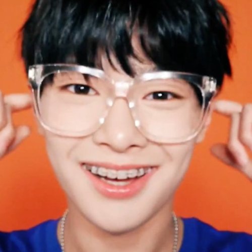 Stray Kids Twitter Packs Like/reblog If Use These Pictures Do Not Belong To Me I Simply Edited Them A