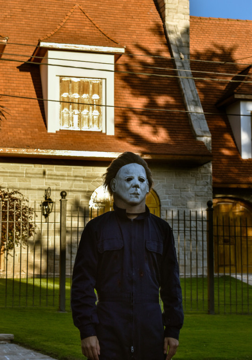 Michael Myers Cosplay by me! October ‘18 IG  www.instagram.com/zeballosaxel_/     for moreee