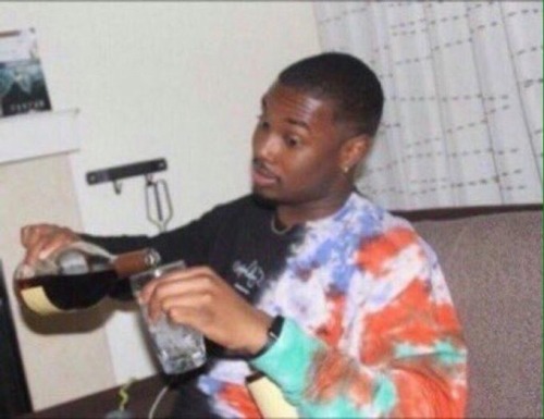 lunaaltare: lunaaltare:   it really blows me when i watch shows or read books where hoes out there tryna survive an apocalypse……. if there’s zombies or aliens or what have you rolling deep in the streets baby gorl im LITCHERALLY killing myself.