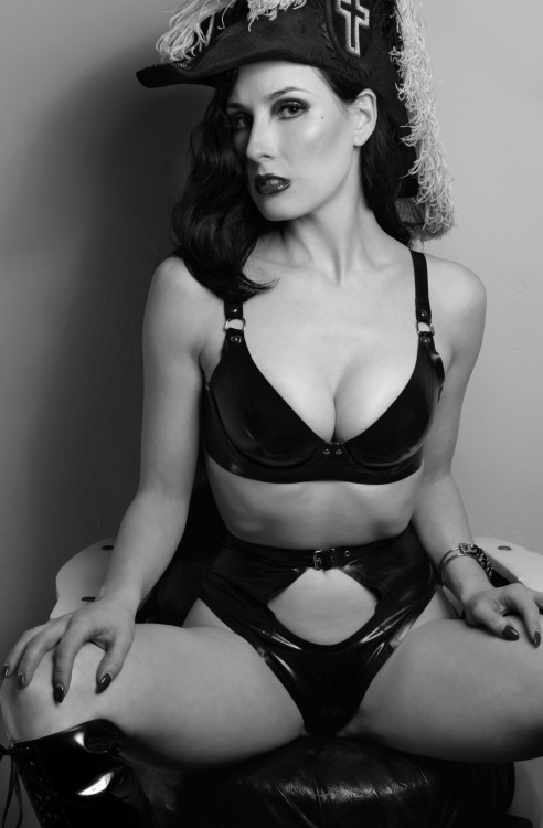 analogwerk: Dita Von Teese by Lionel DeLuy