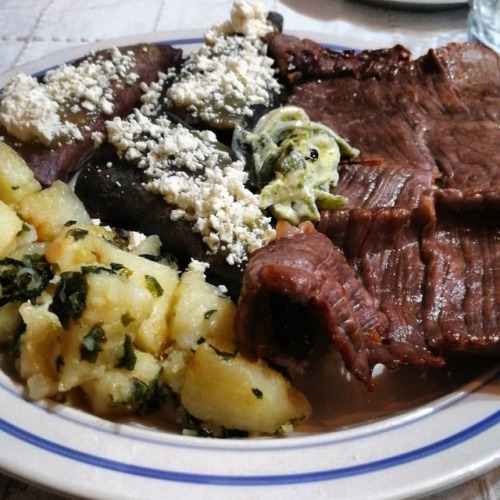 Cecina y tlacoyos atlixquenses #mextagram #comidamexicana...