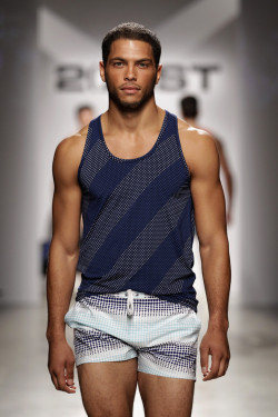 Black-Boys:  Isha Blaaker  | 2(X)Ist Ss 15 