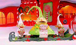 aesthetictales:Making Christmas, making Christmas, la la laIt’s almost here and