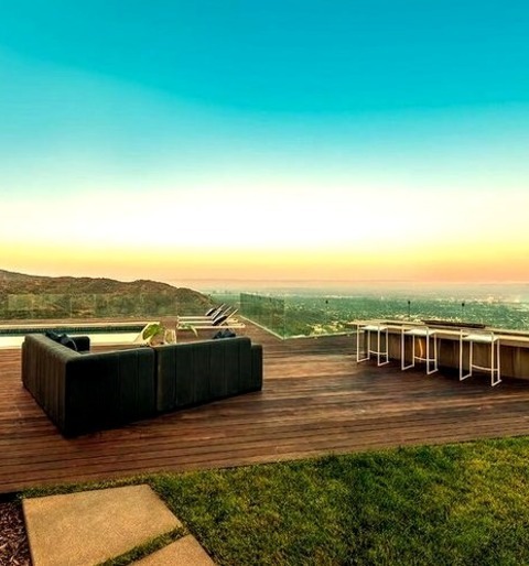 Los Angeles Deck Uncovered