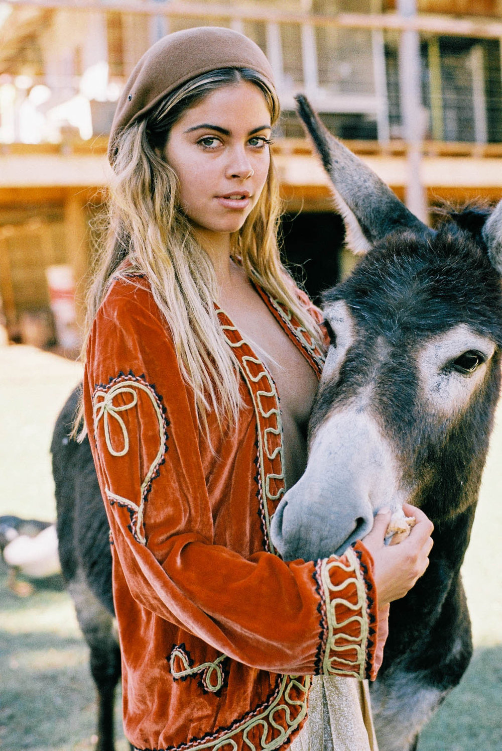 mimielashiry-news:  MIMI X ANIMALIA / Photoshoot by Melody Jasmine [x]