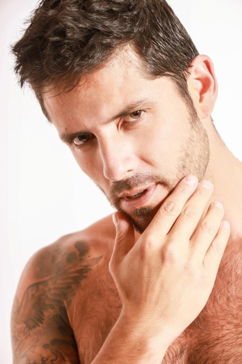 rapideyesmovement: Diego Arnary by Fábio Xavier