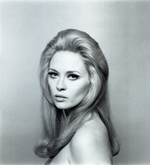 Porn Pics Maszületettbárány:  Faye Dunaway (1941)