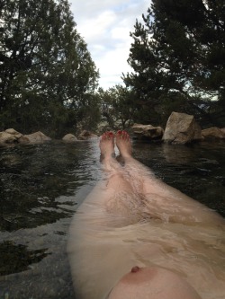 naked-aktivities:  Relaxing at the hot springs