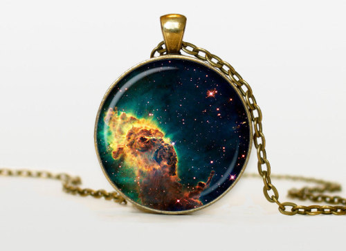 culturenlifestyle:Nebula and Galaxy Inspired Pendants Texas-based shop ThePendantIsland constructs handmade vintage pendants (previously featured here), which pay homage to a variety of themes, including astrophotography. The otherworldly pendants feature