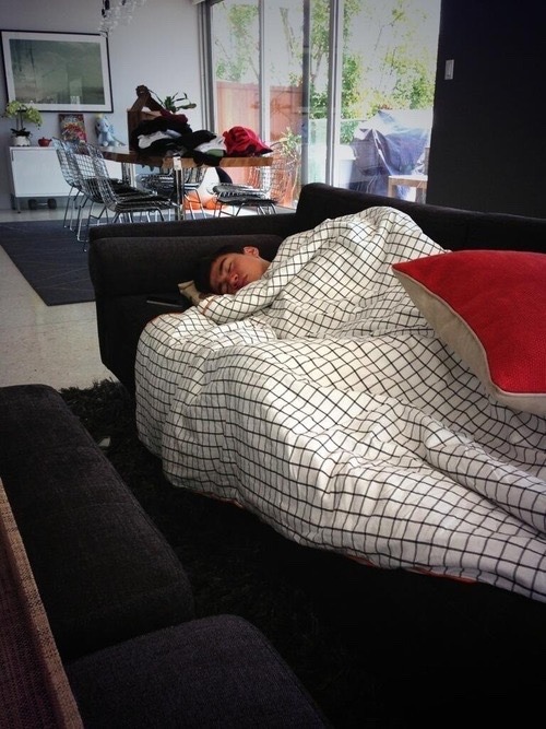 7-point-5-seconds-of-summer:  Sleepy 5sos 
