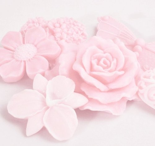 marshmalllovv:  Spring Flowers in Pink Soap Set Edit // Source 