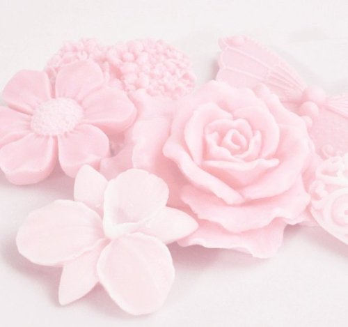 Porn marshmalllovv:  Spring Flowers in Pink Soap photos