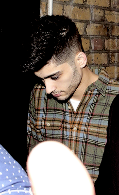 harrystylesdaily:  A source at the ‘Faces’ venue in Gants Hill said that Zayn