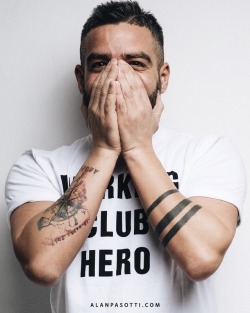 luz-natural:  What do you think has happened? @gio_max by Alan