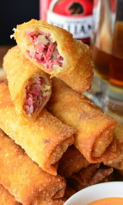 foodffs:  REUBEN EGG ROLLS Really nice recipes.