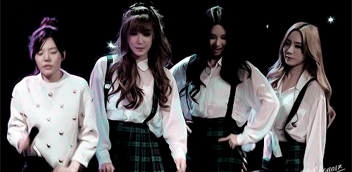 gingerfany:  Yes, this is the Korean National Girl Group  
