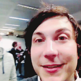 slexpwalking-deactivated2015042: Frank Iero being a cutie thingy (◡‿◡✿) 