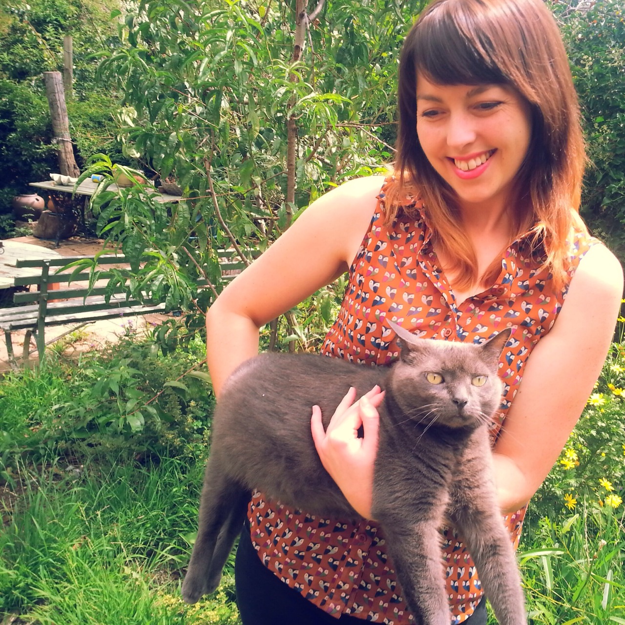 cedar-bay-cherry:  my sister and catnik. keep looking. it becomes so sinister. 
