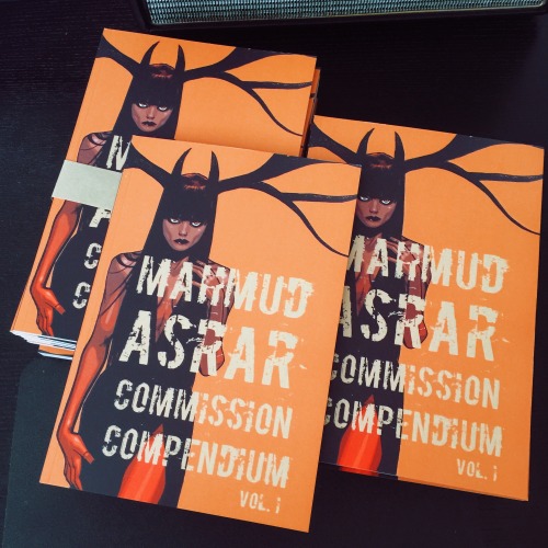mahmudasrar:  Mahmud Asrar Commission Compendium Vol.I My first artbook in years is finally here. Very happy on how this turned out. A collection of my commission work from recent years 80 Pages Full colour 16,5cm x 24cm (6,3″ x 9,4″) Will be available