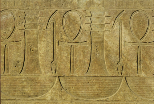 Decorative elements: Ankh (life), Djed (stability) and Was (power), Karnak