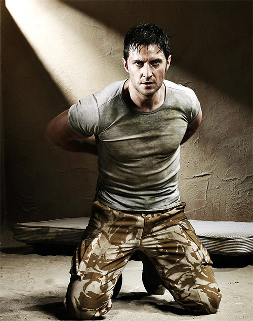 mrpuddingston:    →“I need more Richard Armitage on my dash” (2181 of ?)    